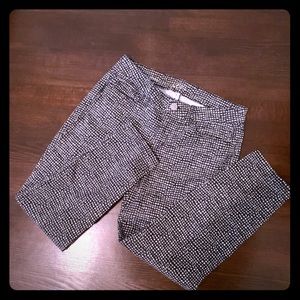 Curvy Skinny crop pants LOFT Sz 6 Blk pattern